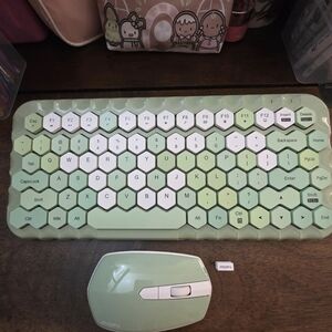 Mofii Honey Wireless Keyboard & Mouse Combo